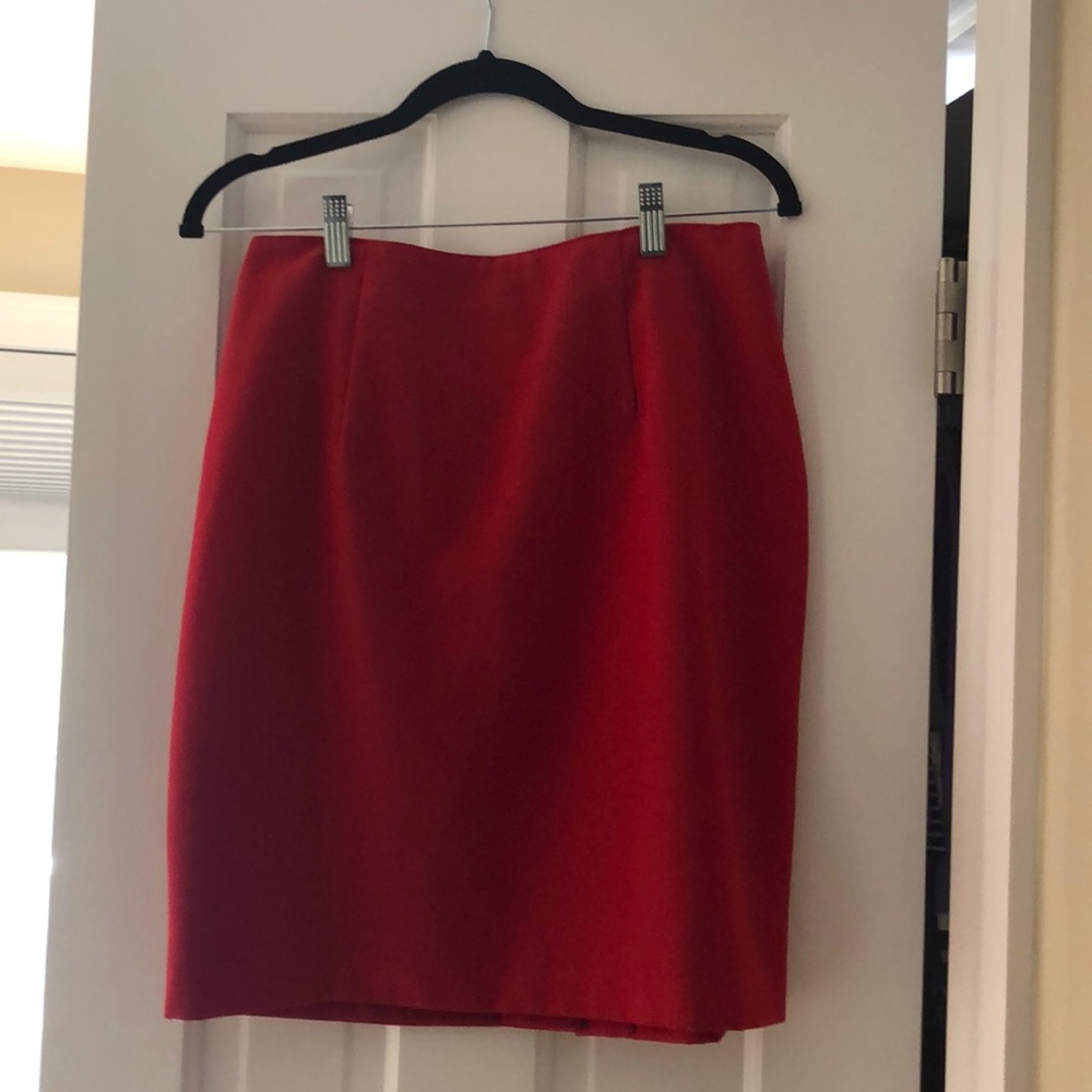 Red short pencil skirt